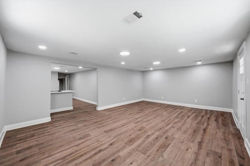 548 Ezekial Avenue, Dallas TX 75217 - Photo 10