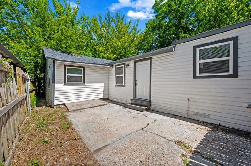 548 Ezekial Avenue, Dallas TX 75217 - Photo 4