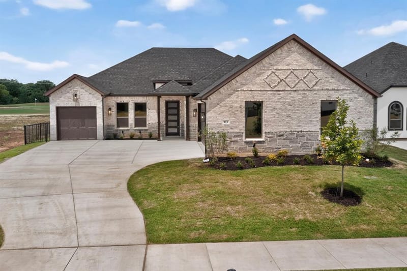 973 Bandon Dunes Drive, Fort Worth TX 76028 - Photo 2
