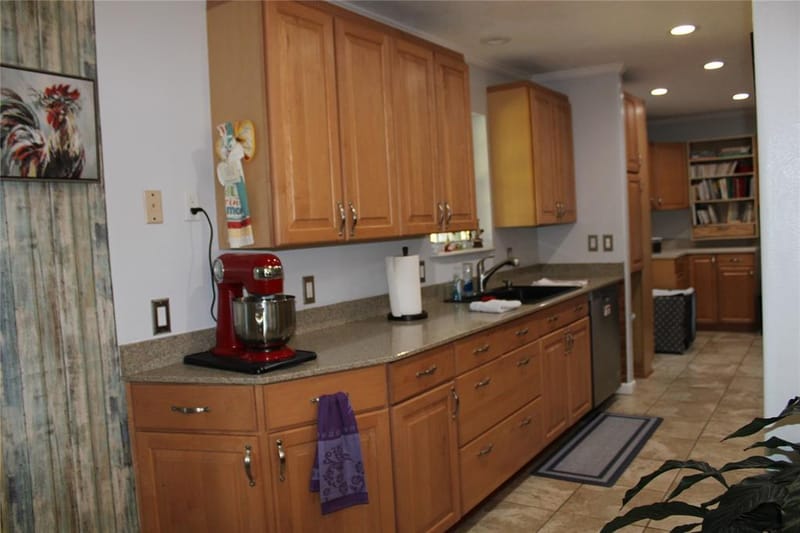 208 PARK DR, Early TX 76802 - Photo 18