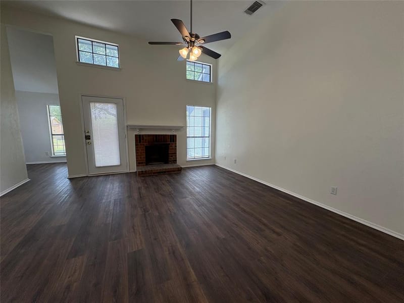 1362 Southridge Drive, Lancaster TX 75146 - Photo 5