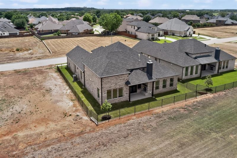 977 Bandon Dunes Drive, Fort Worth TX 76028 - Photo 34