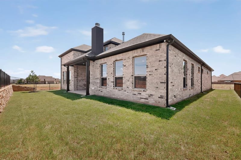 977 Bandon Dunes Drive, Fort Worth TX 76028 - Photo 31