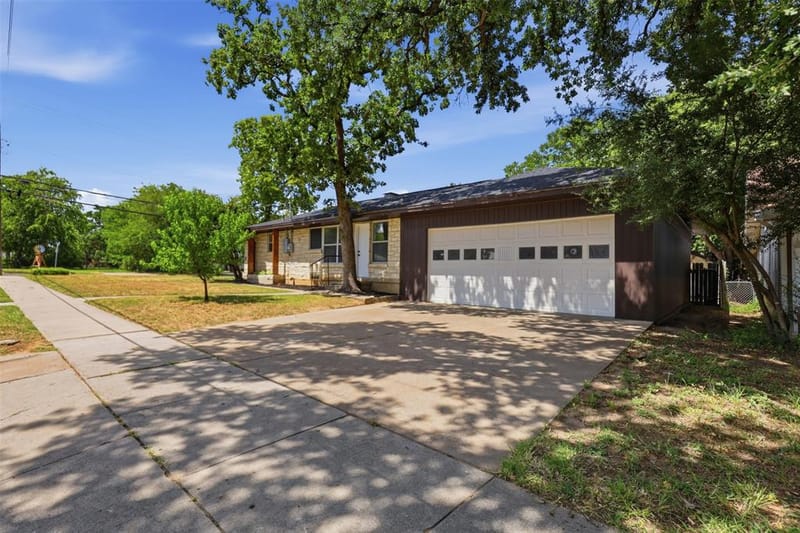 1170 W Frey Street, Stephenville TX 76401 - Photo 29
