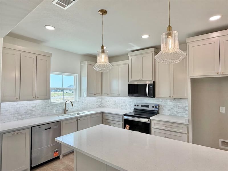 2013 Collin Street, Weatherford TX 76085 - Photo 8
