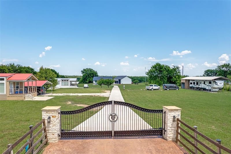 11872 County Road 577, Anna TX 75409 - Photo 2