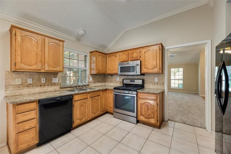 6201 Monticello Drive, Frisco TX 75035 - Photo 10