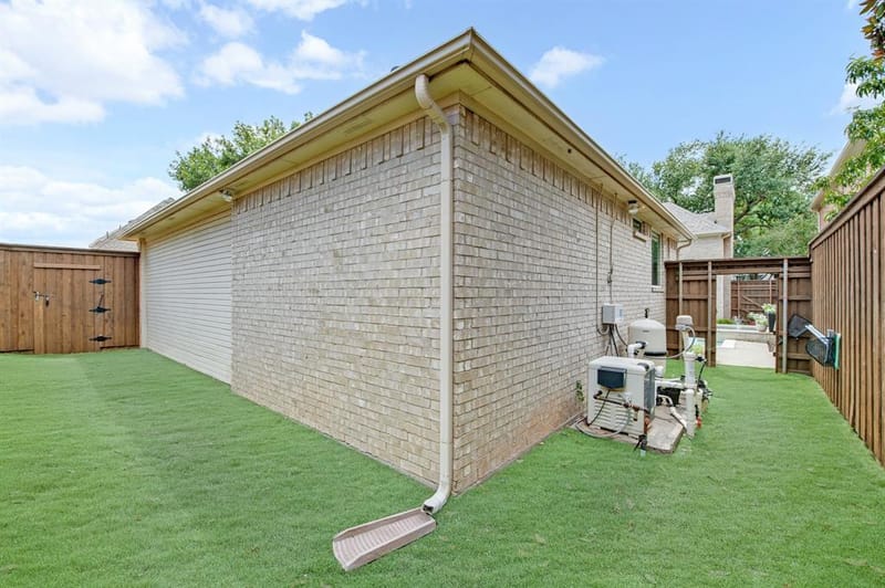 18728 Thorntree Lane, Dallas TX 75252 - Photo 37