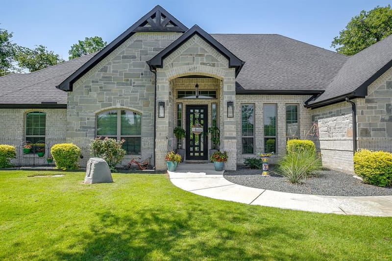 1011 Glenoaks Drive, Weatherford TX 76088 - Photo 4