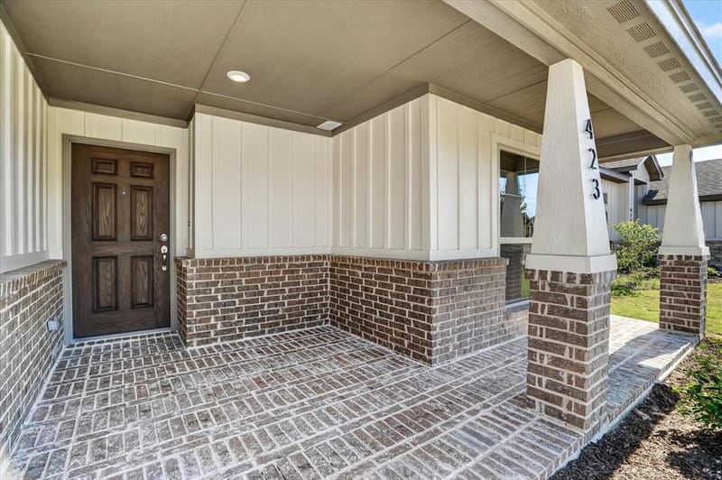 423 Rose Avenue, Cleburne TX 76033 - Photo 2