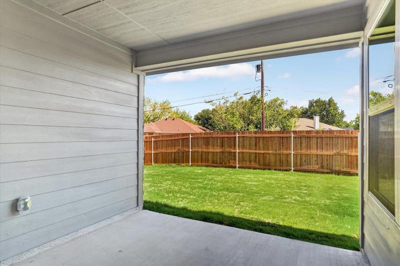 423 Rose Avenue, Cleburne TX 76033 - Photo 35