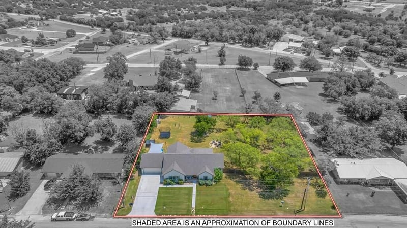 931 N Pecan Street, Hico TX 76457 - Photo 2
