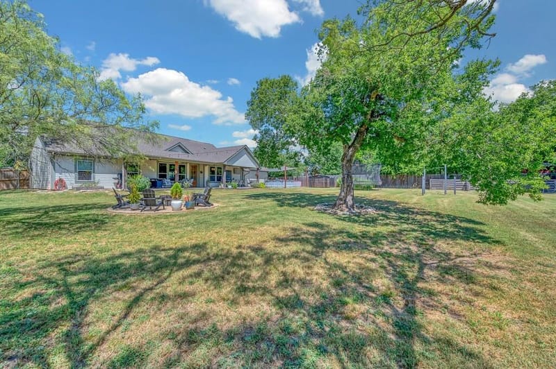 931 N Pecan Street, Hico TX 76457 - Photo 37