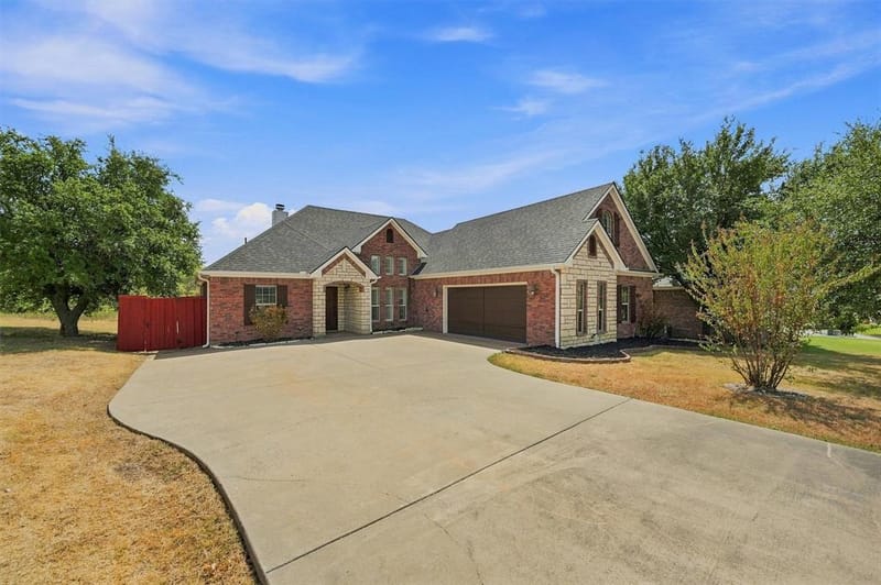 3117 Preston Club Drive, Sherman TX 75092 - Photo 2