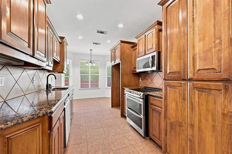 3117 Preston Club Drive, Sherman TX 75092 - Photo 15