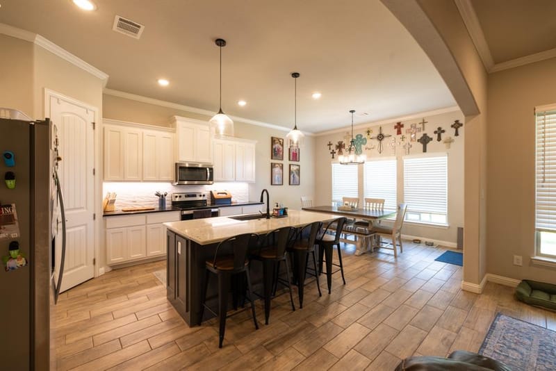 3006 Promenade Drive, Granbury TX 76049 - Photo 4