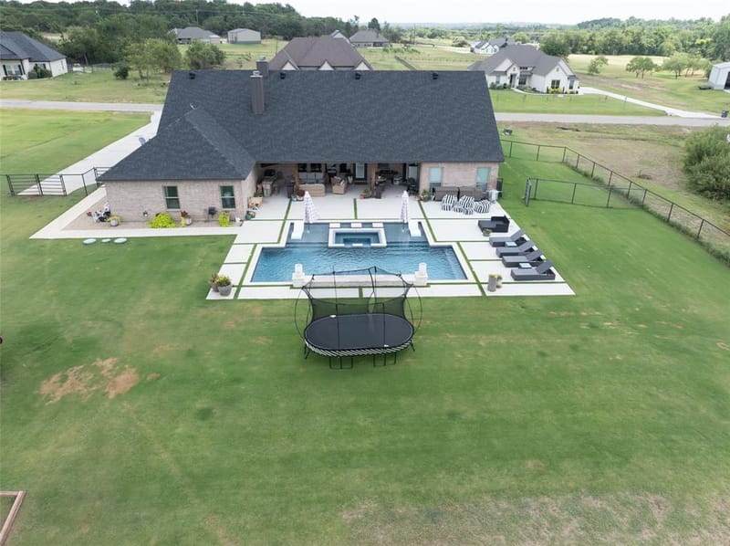 2015 Veal Circle, Weatherford TX 76085 - Photo 5