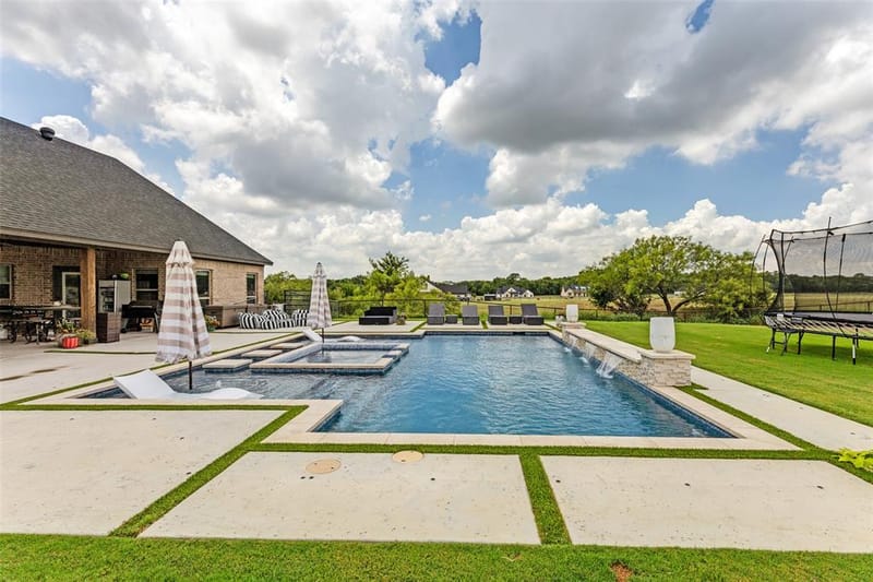 2015 Veal Circle, Weatherford TX 76085 - Photo 4