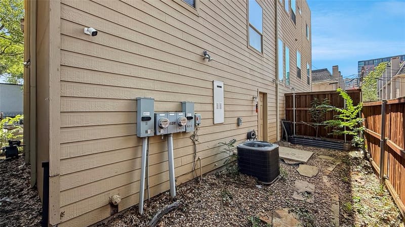 3915 Congress Avenue # 200, Dallas TX 75219 - Photo 31