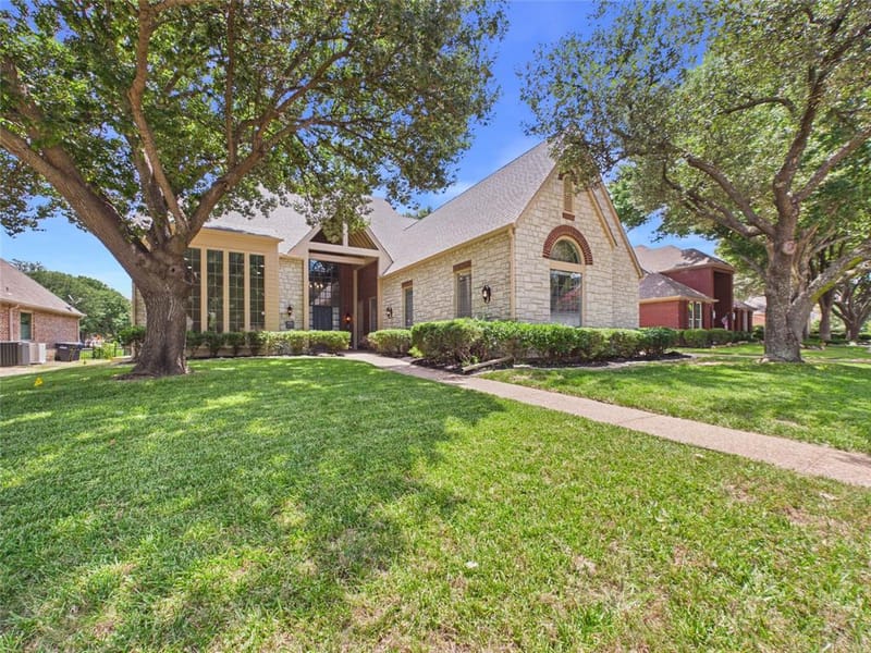 7005 Wellington Point Road, McKinney TX 75072 - Photo 2