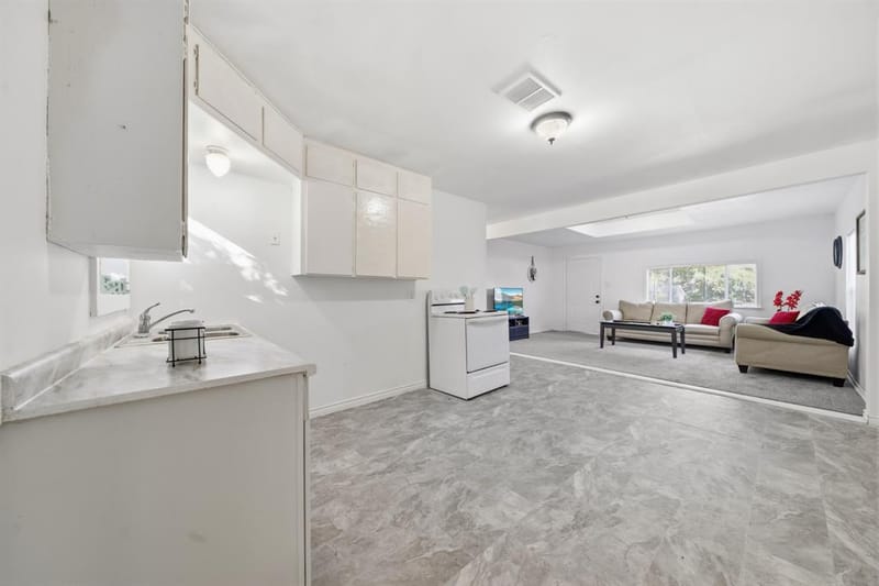 3804 Belmont Drive, Waco TX 76711 - Photo 10