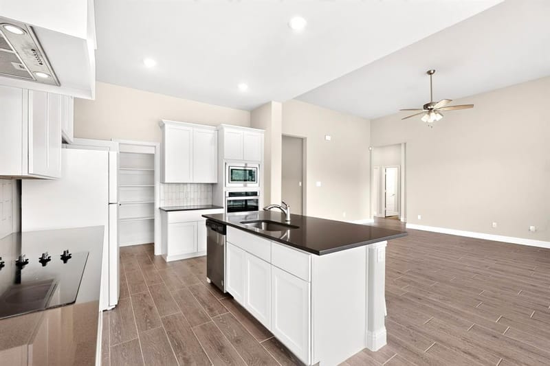 690 Serenity Lane, Red Oak TX 75154 - Photo 10