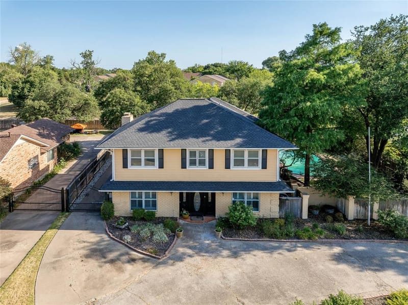 3410 Country Club Road, Pantego TX 76013 - Photo 2