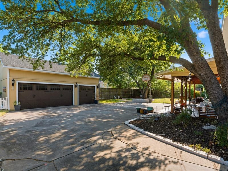 3410 Country Club Road, Pantego TX 76013 - Photo 33
