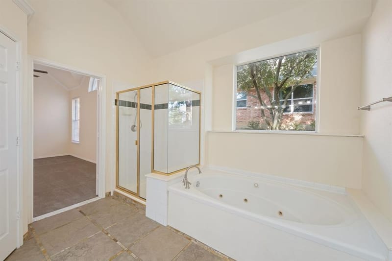 1718 Lake Bluff Drive, Garland TX 75043 - Photo 24