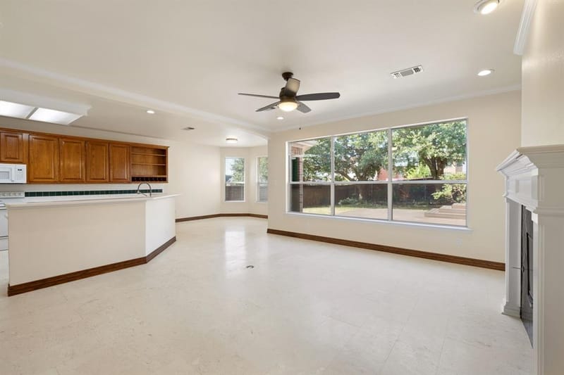 1718 Lake Bluff Drive, Garland TX 75043 - Photo 11