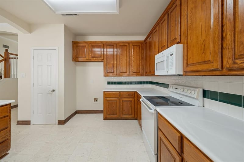 1718 Lake Bluff Drive, Garland TX 75043 - Photo 19
