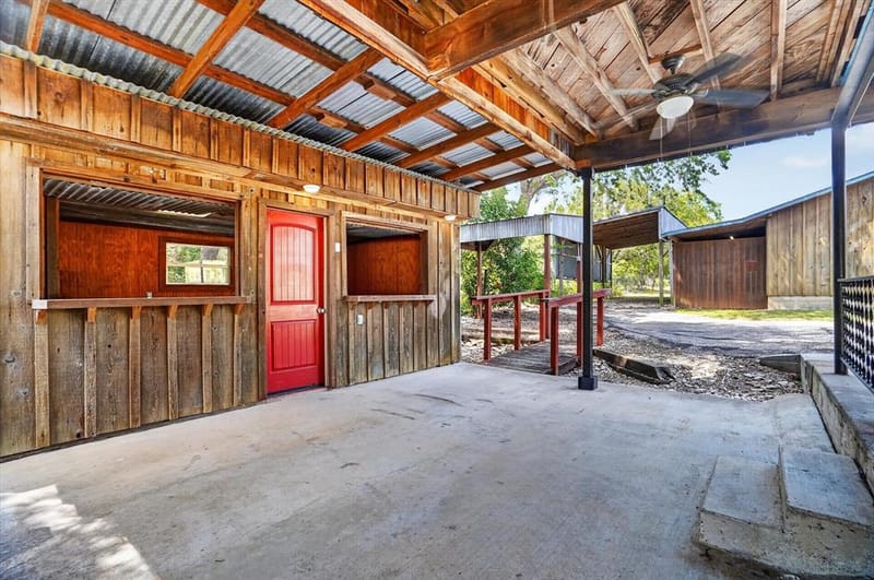 418 County Road 1627, Clifton TX 76634 - Photo 31