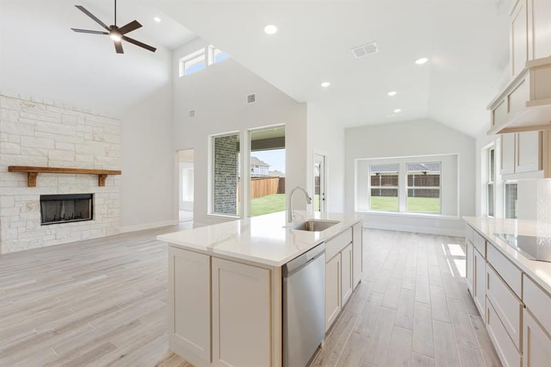 116 Mockingbird Hill Drive, Joshua TX 76058 - Photo 15