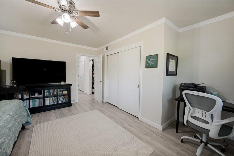 4708 Holiday Lane E, North Richland Hills TX 76180 - Photo 25