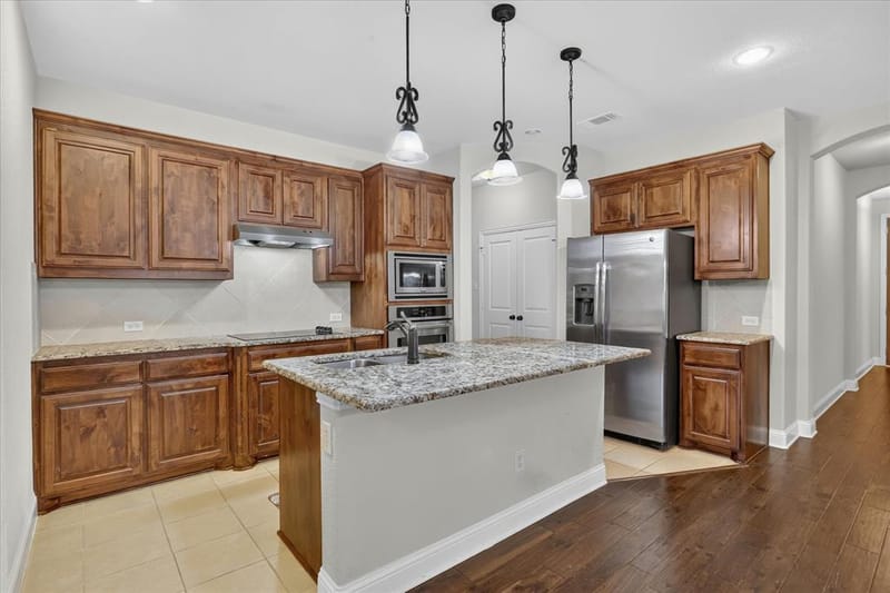 2726 Buffalo Run, Burleson TX 76028 - Photo 16