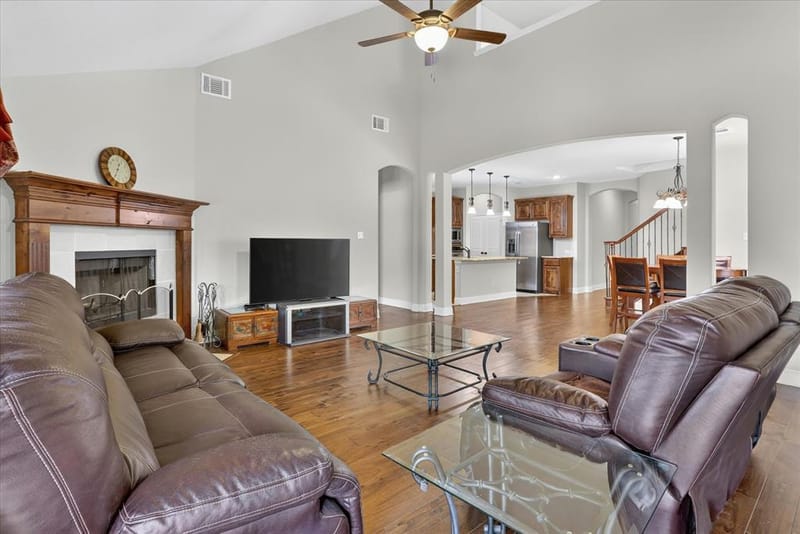 2726 Buffalo Run, Burleson TX 76028 - Photo 12