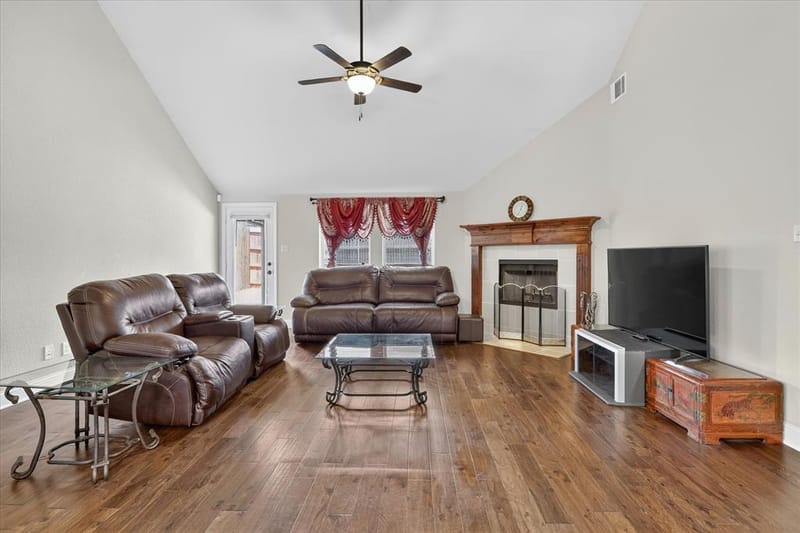 2726 Buffalo Run, Burleson TX 76028 - Photo 10