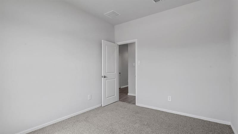411 SUNDAY SILENCE Way, Granbury TX 76049 - Photo 36