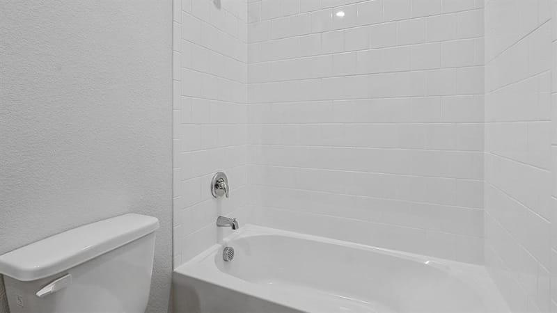 411 SUNDAY SILENCE Way, Granbury TX 76049 - Photo 33