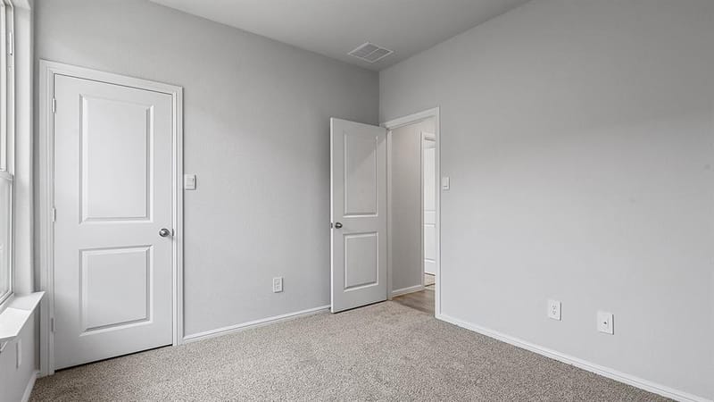 411 SUNDAY SILENCE Way, Granbury TX 76049 - Photo 29