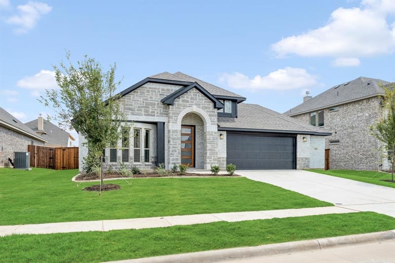 120 Mockingbird Hill Drive, Joshua TX 76058 - Photo 3