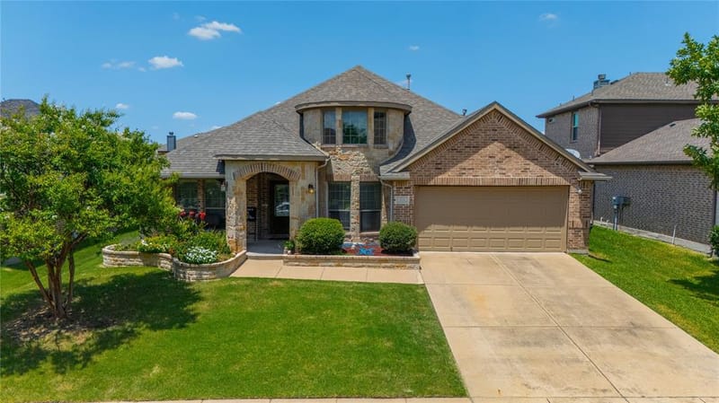 404 Bryn Mawr Lane, Van Alstyne TX 75495 - Photo 2