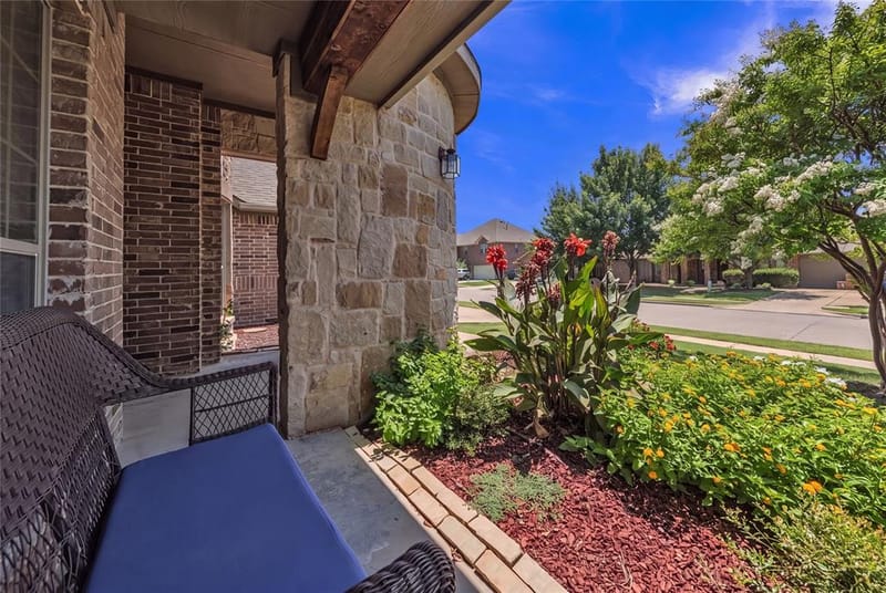 404 Bryn Mawr Lane, Van Alstyne TX 75495 - Photo 6