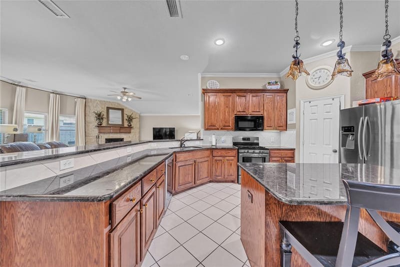 404 Bryn Mawr Lane, Van Alstyne TX 75495 - Photo 13