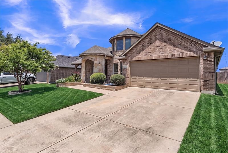 404 Bryn Mawr Lane, Van Alstyne TX 75495 - Photo 5