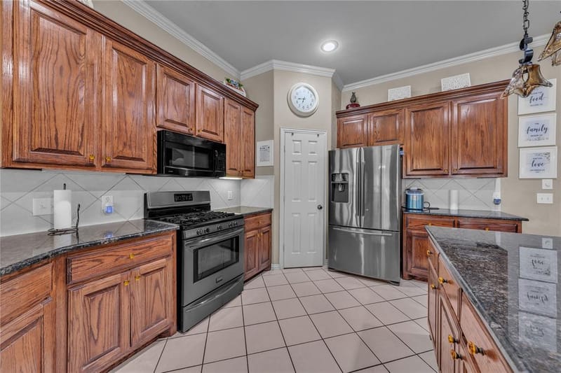 404 Bryn Mawr Lane, Van Alstyne TX 75495 - Photo 14