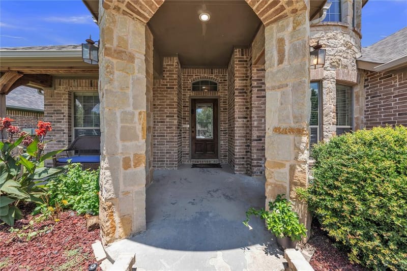 404 Bryn Mawr Lane, Van Alstyne TX 75495 - Photo 4