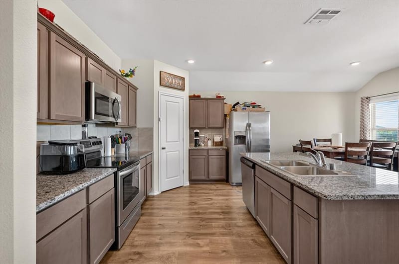 801 Turnbuckle Court, Royse City TX 75189 - Photo 5