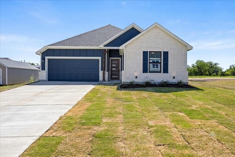 705 N Sycamore, Hico TX 76457