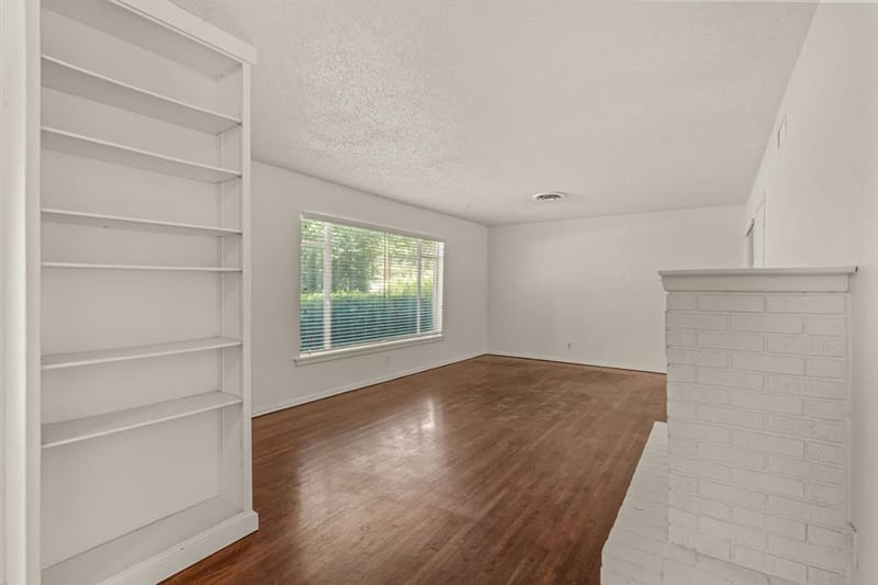 4509 Donnelly Avenue, Fort Worth TX 76107 - Photo 6